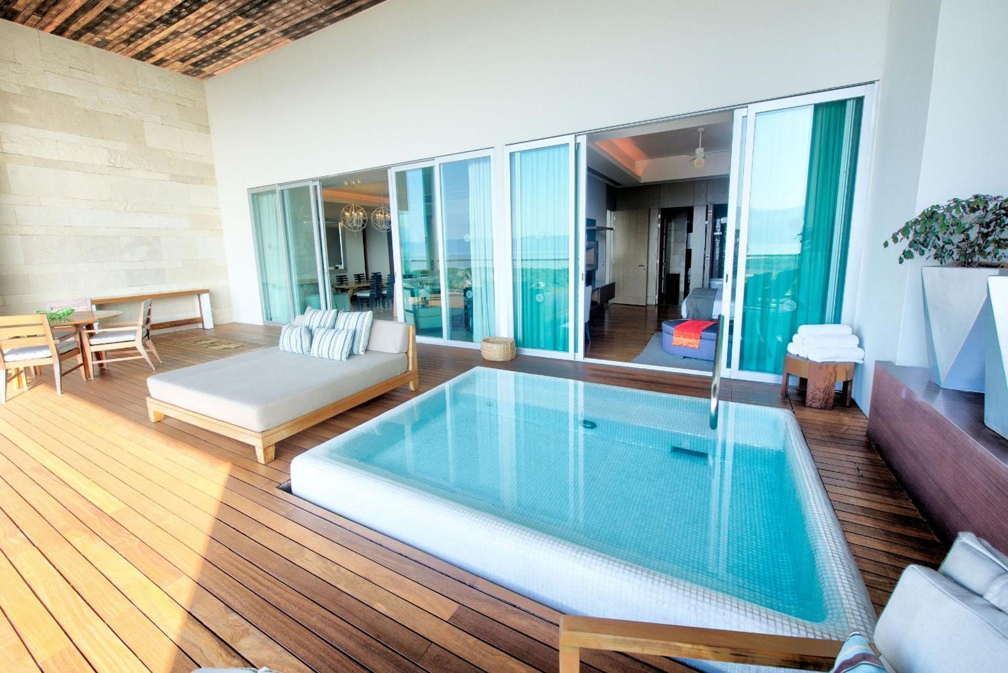The Grand Luxxe Three Bedroom Spa Suite Нуэво-Вальярта Экстерьер фото